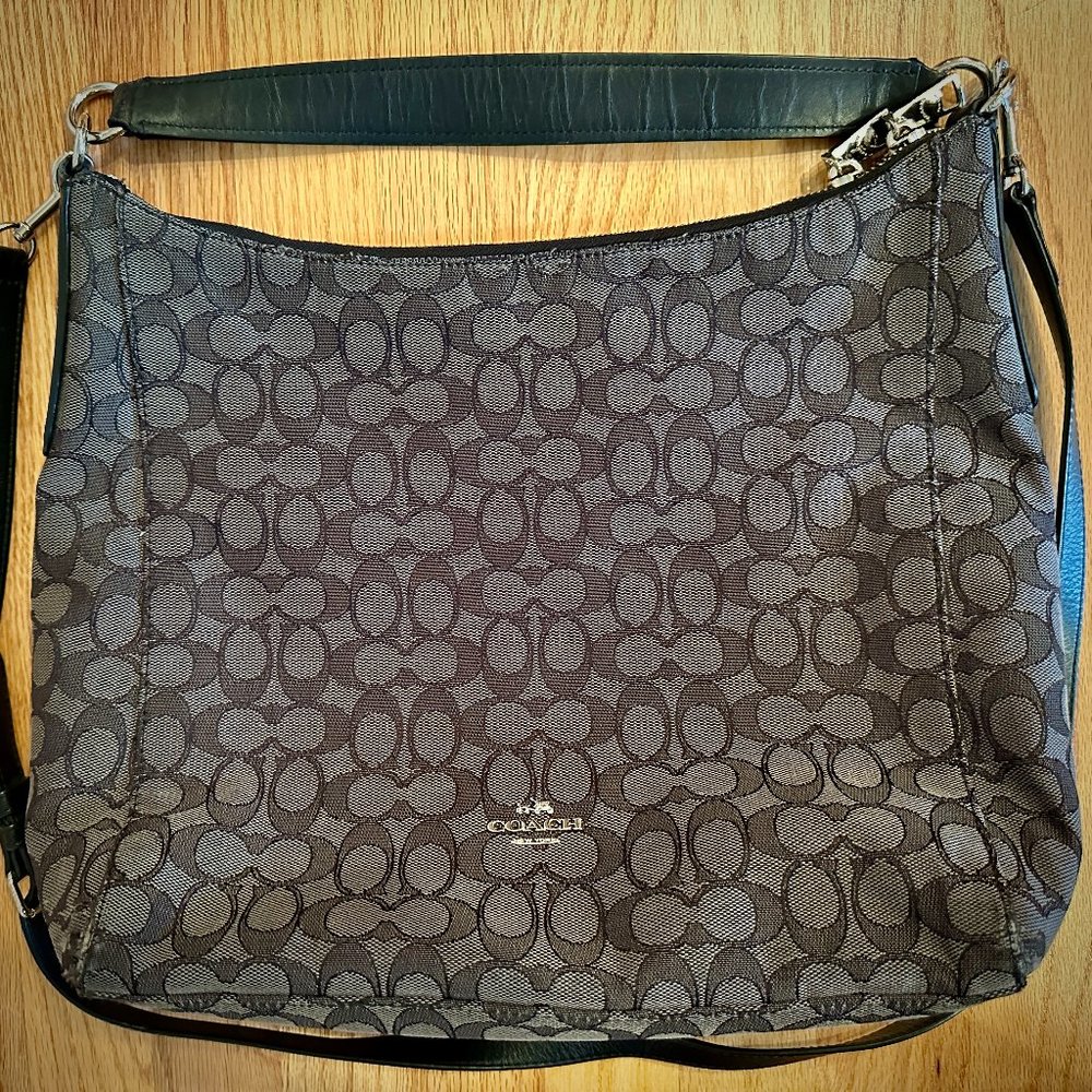 Large Coach Shoulder Bag in Signature Canvas